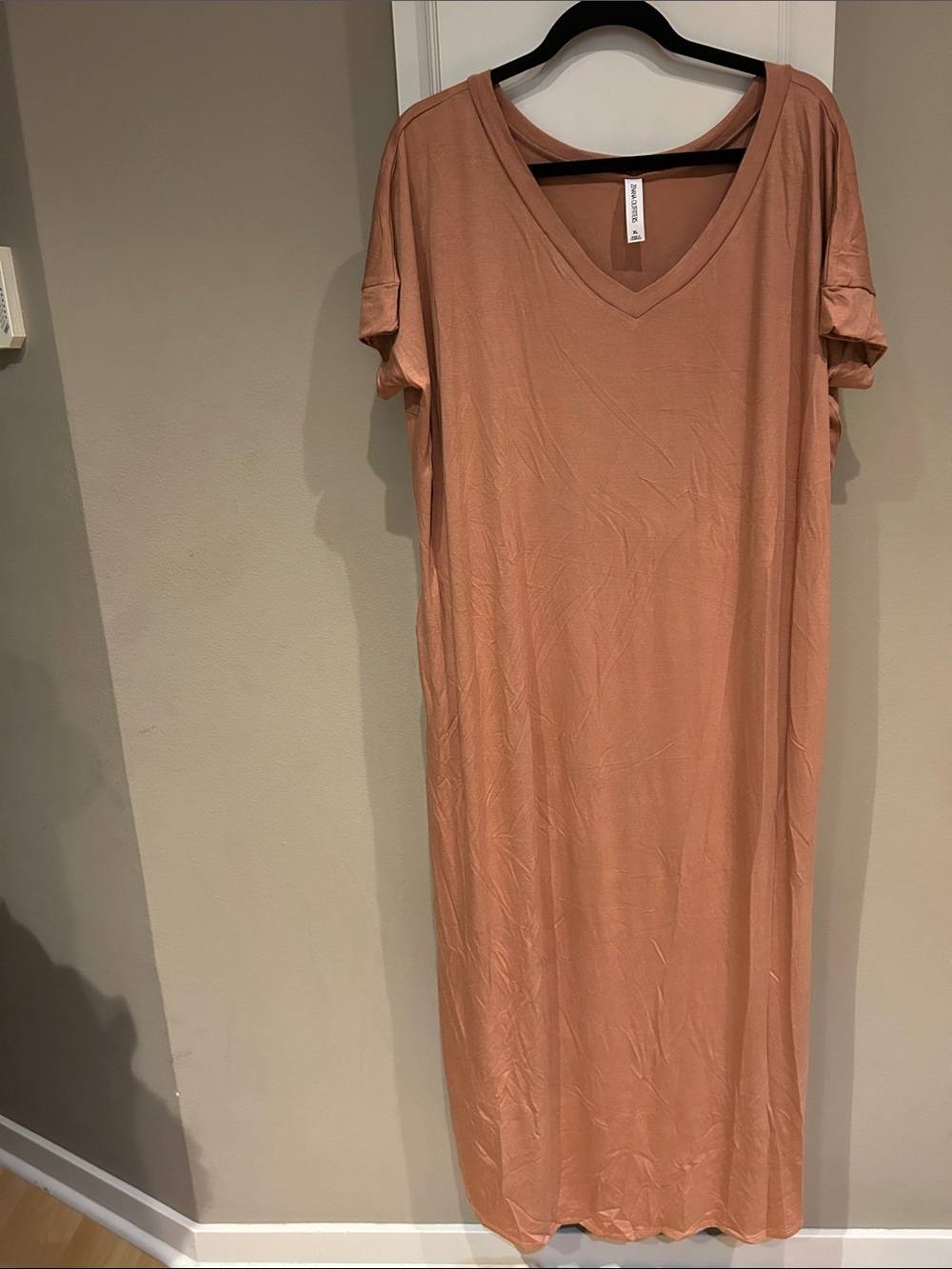 Zenana Outfitters oversized Mocha V-Neck Short Sleeve Maxi Dress